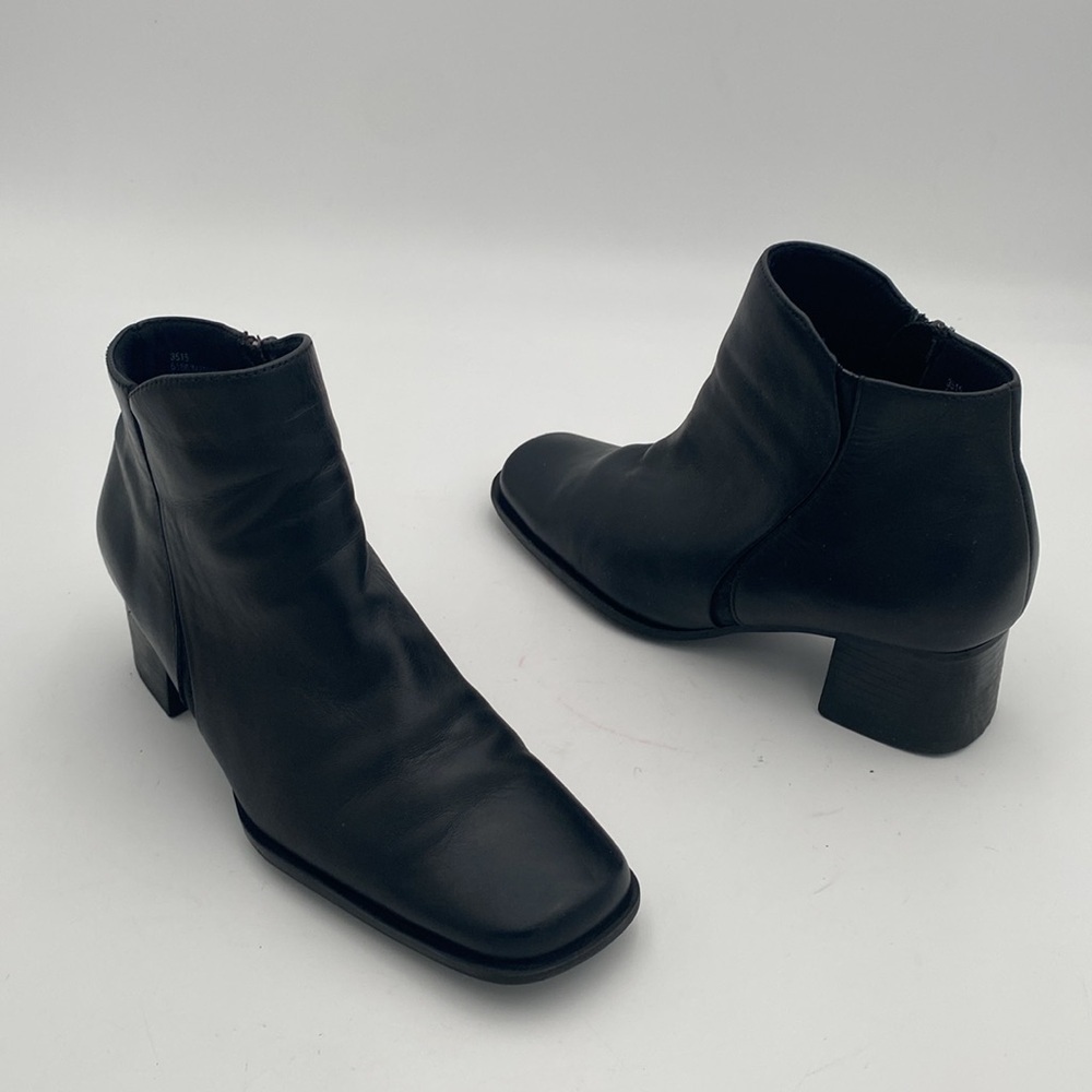 Vintage Black Ankle Boots women 7.5 leather upper casual office retro Y2K goth